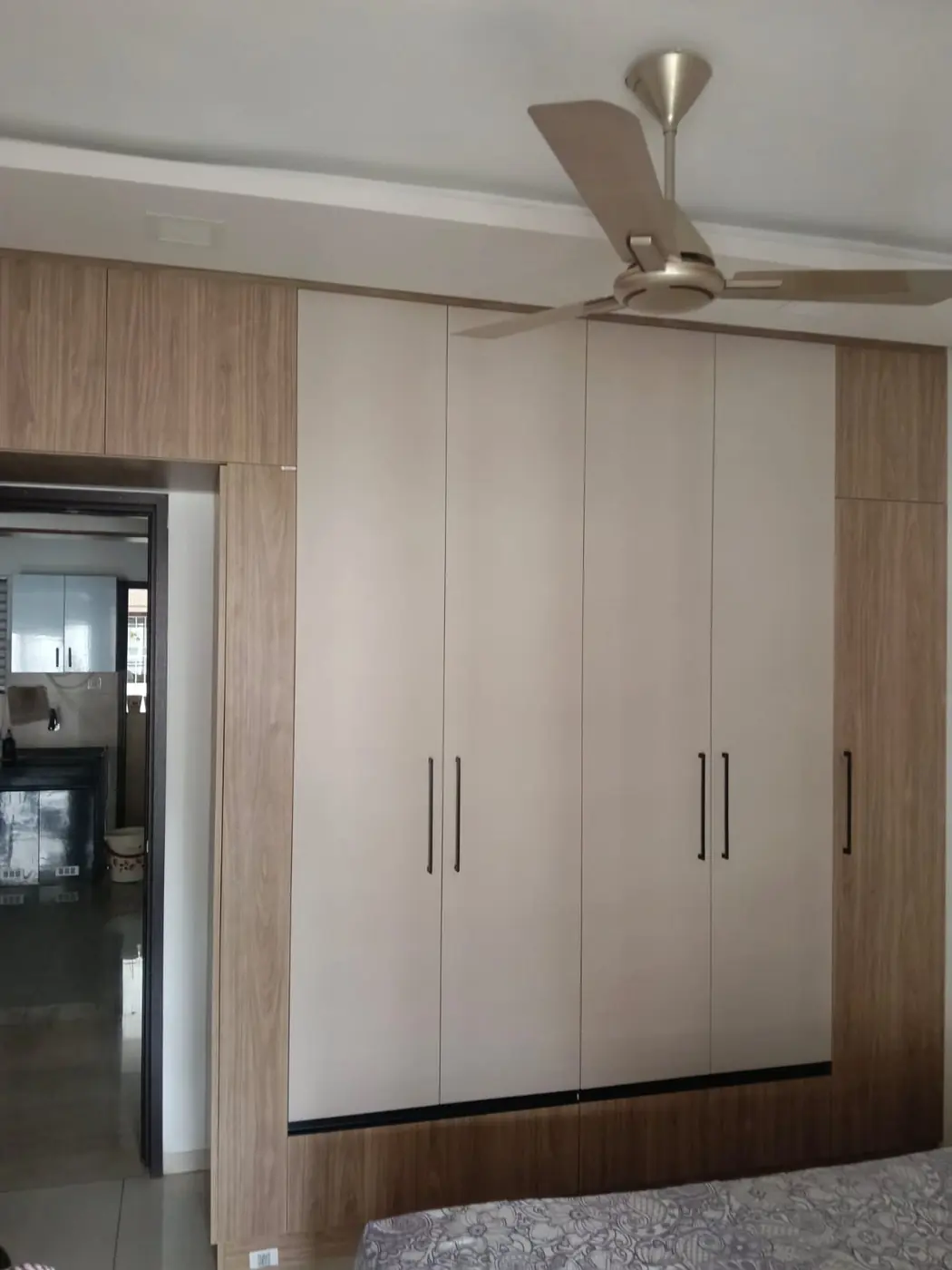 White sliding-look wardrobe with wooden frame, Pune